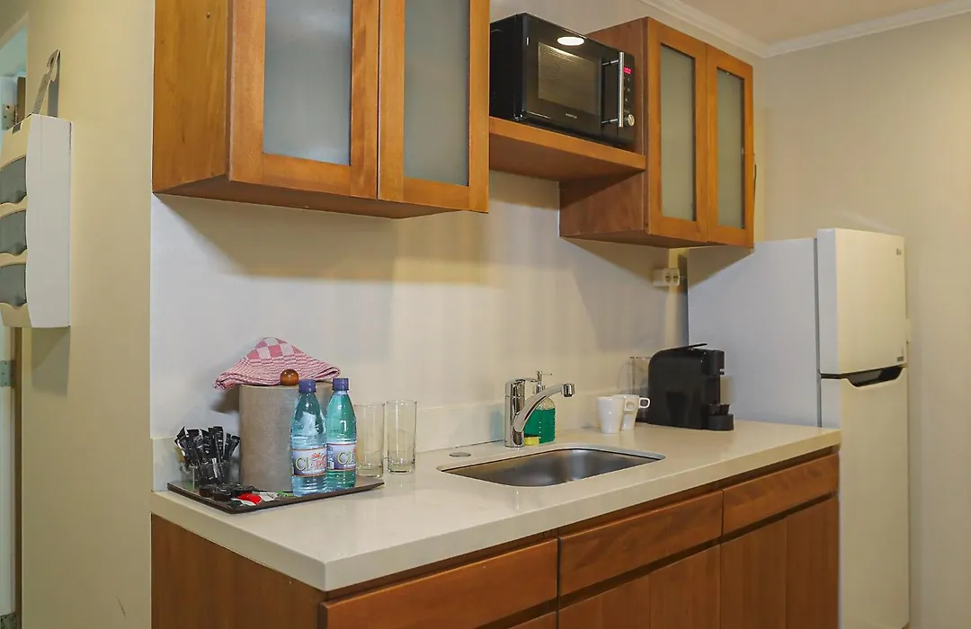 Majestic City Suites & Beach Hotel-1