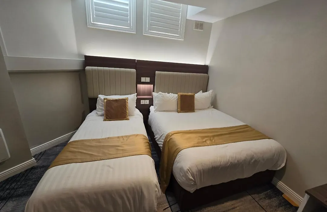 Double Bedroom Studios-1