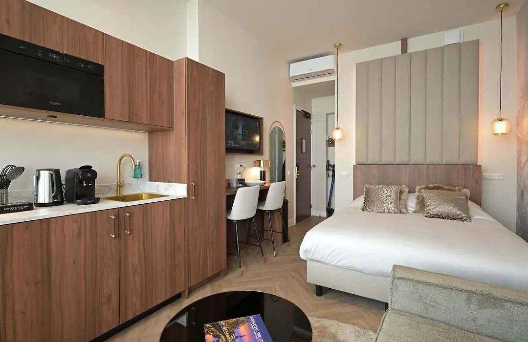 Novallure Downtown - Short Stay Apartments-1