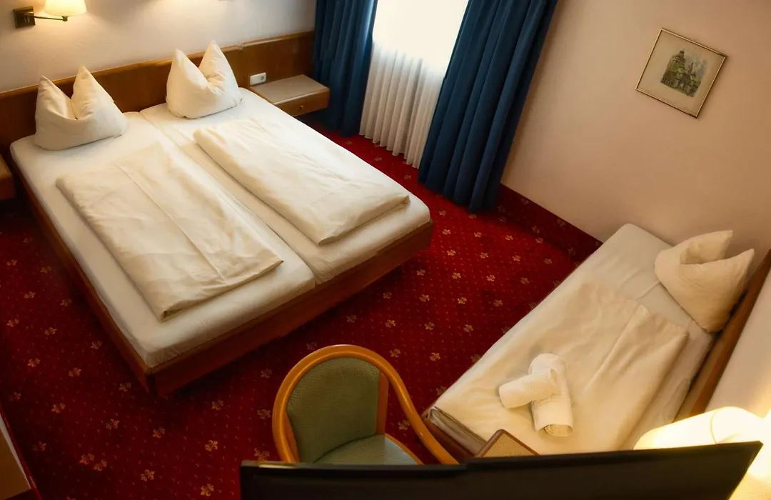 Hotel Carmen-1