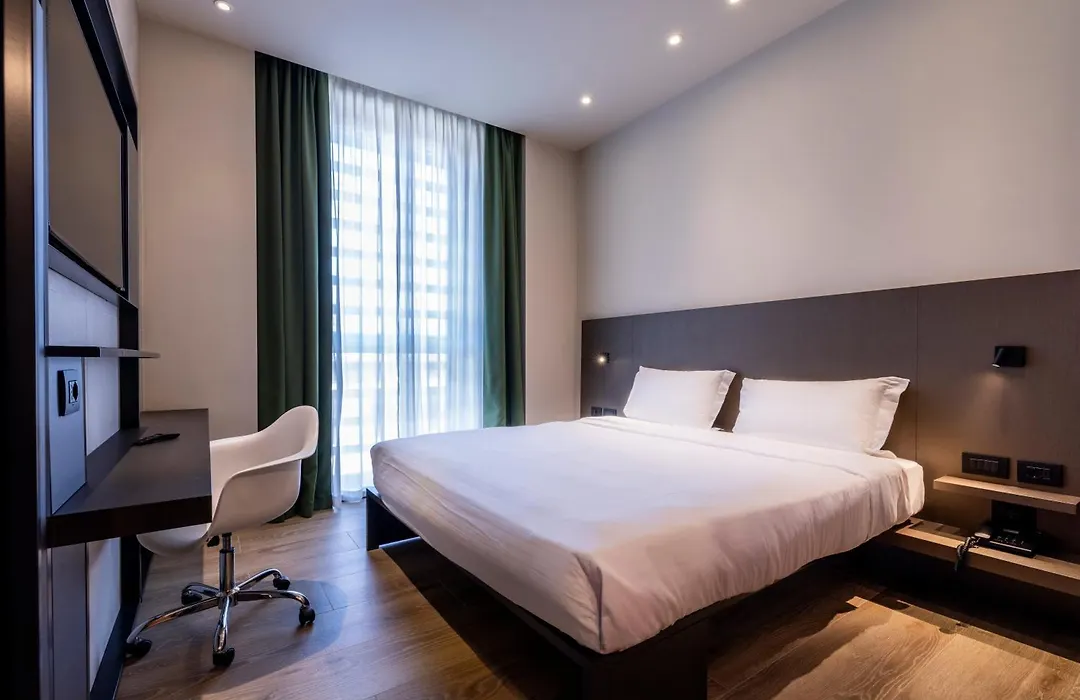Hotel Degli Arcimboldi-1