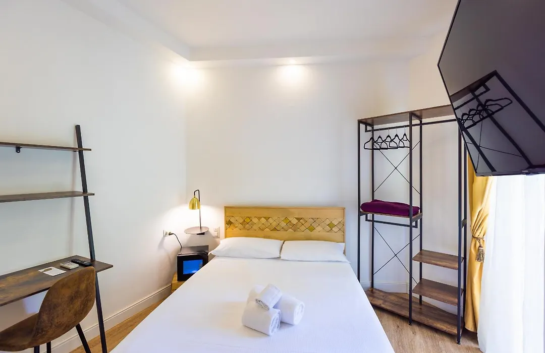 Domino Hotel-1