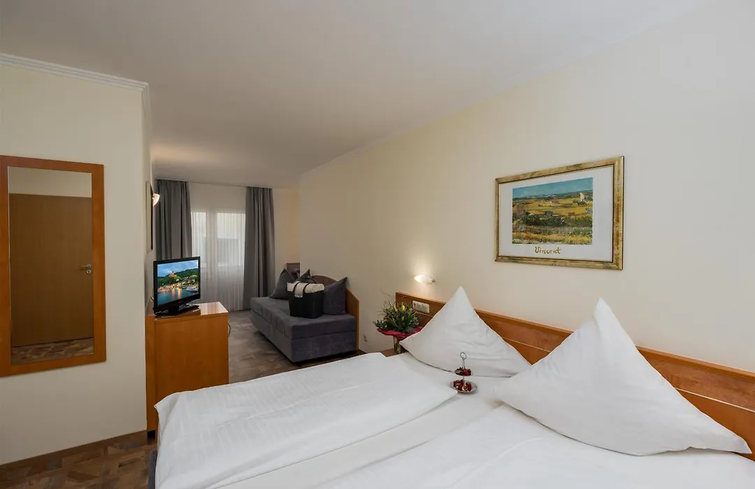 Moselstern Hotel Brixiade &Triton-1