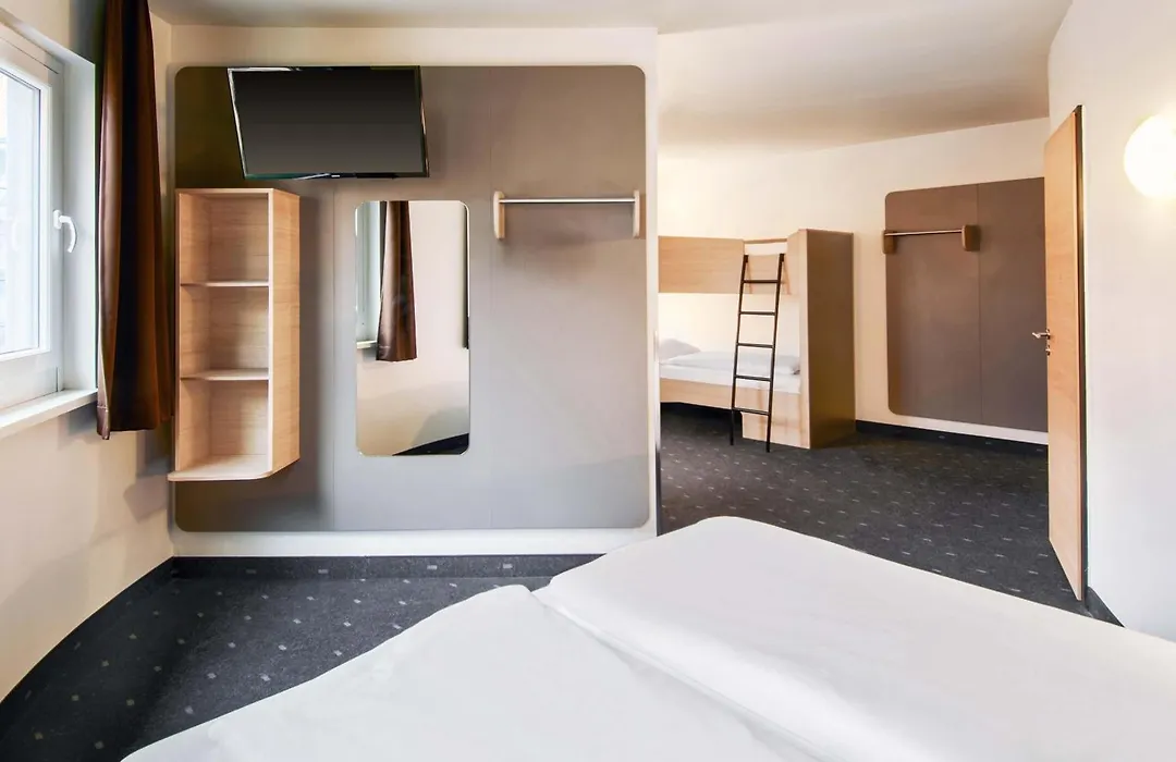 B&B Hotel Wuerzburg-City-1