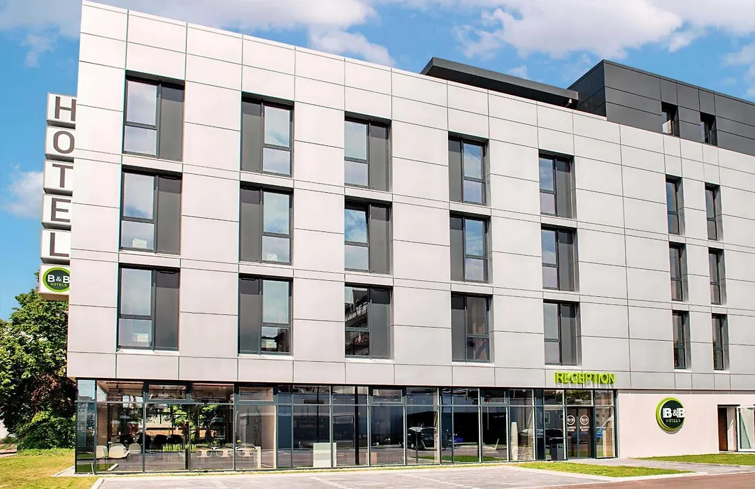 B&B Hotel Stuttgart-Neckarhafen-1