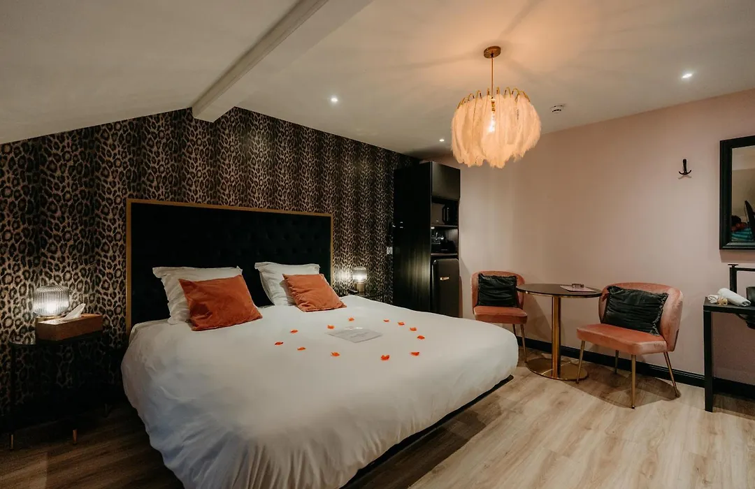 Hotel Mademoiselle-1