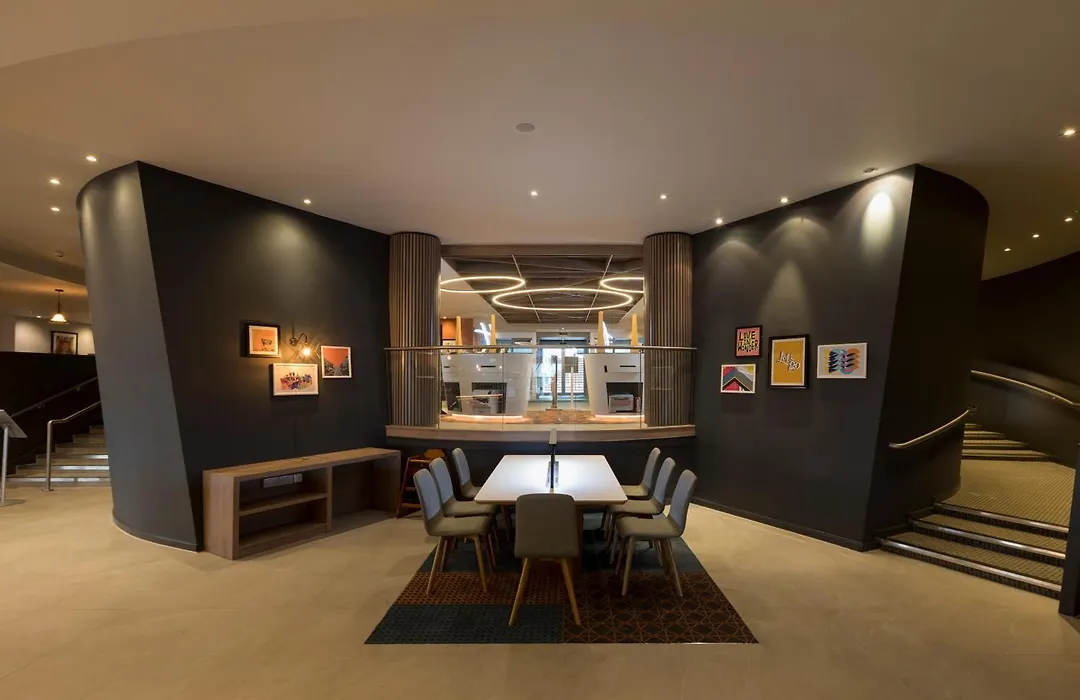 Holiday Inn Edinburgh Zoo By Ihg-1