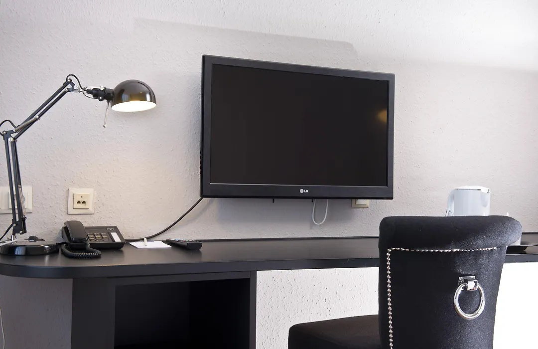 Tryp By Wyndham Bremen Airport-1