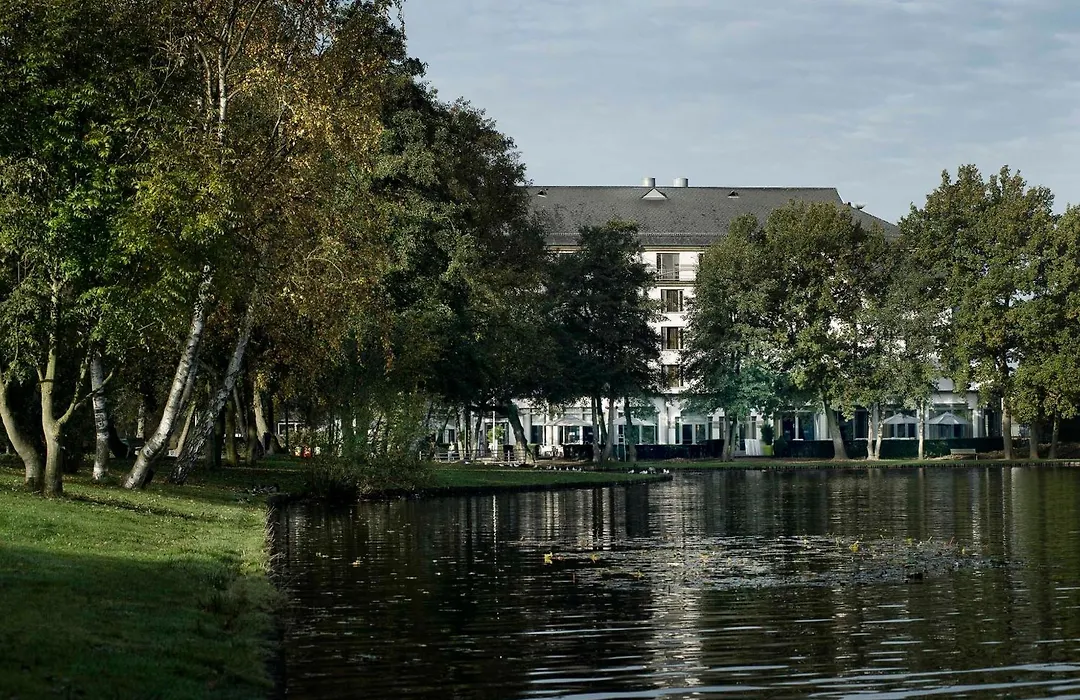 M Hotel-1