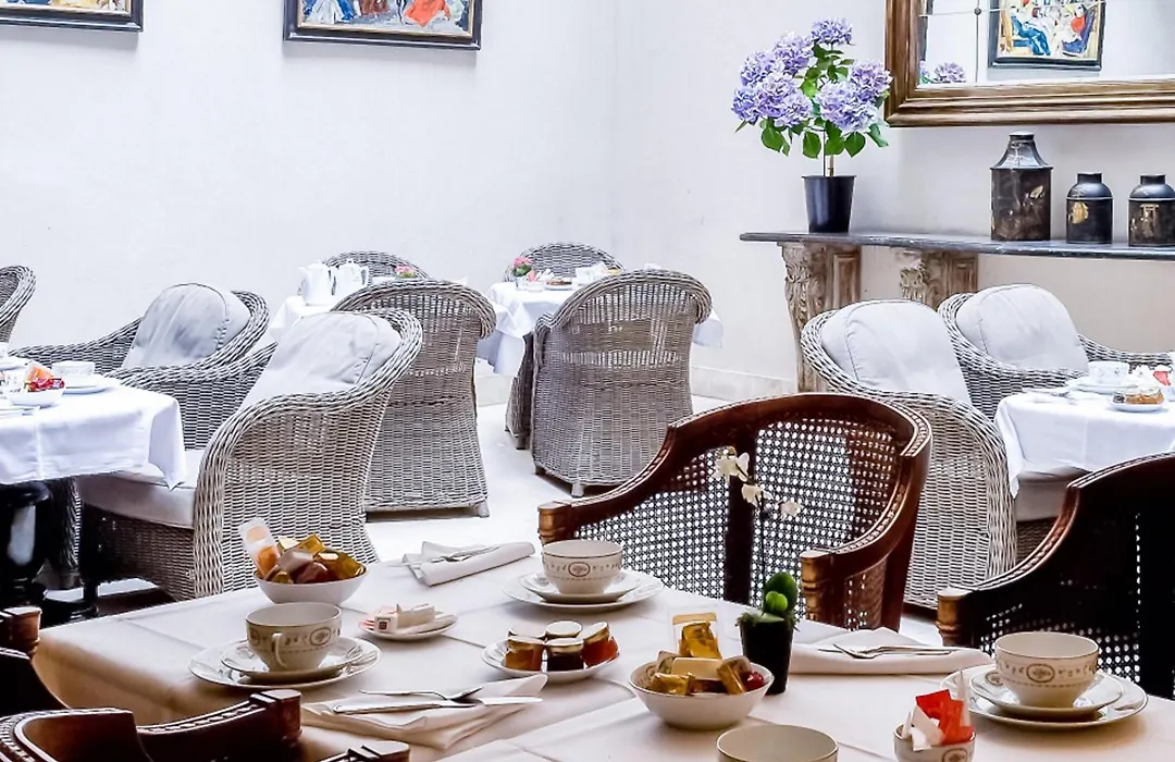 Hotel Chateaubriand-1