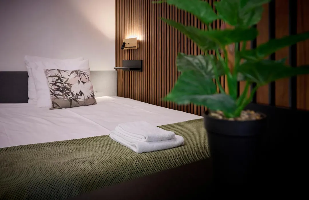 Harbour Hub Hotel-1