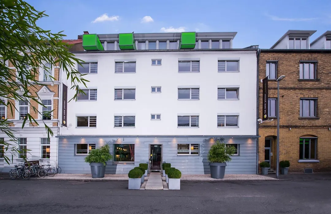 The New Yorker Hotel Koeln-Messe-1
