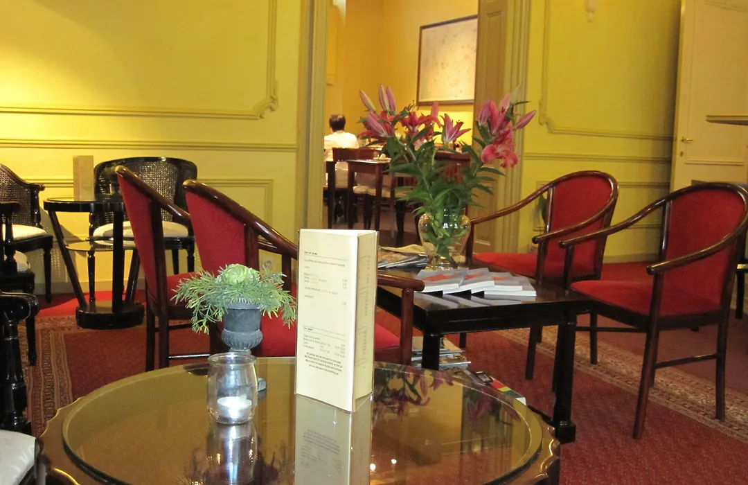Hotel Du Theatre-1