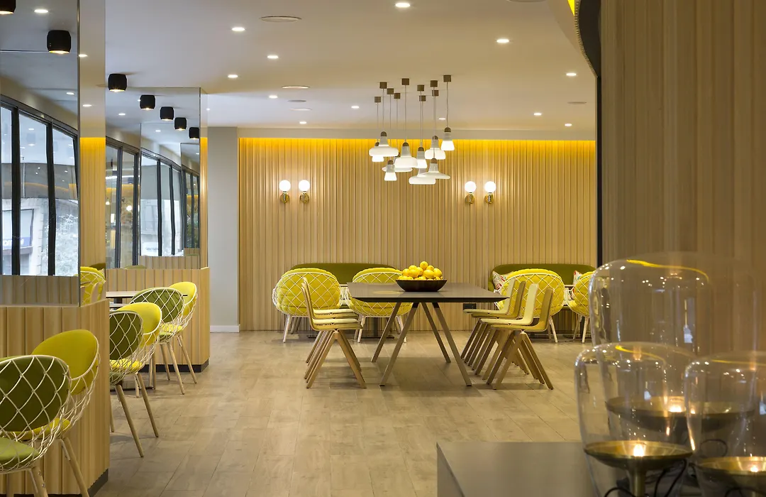 Citadines Ramblas Barcelona-1