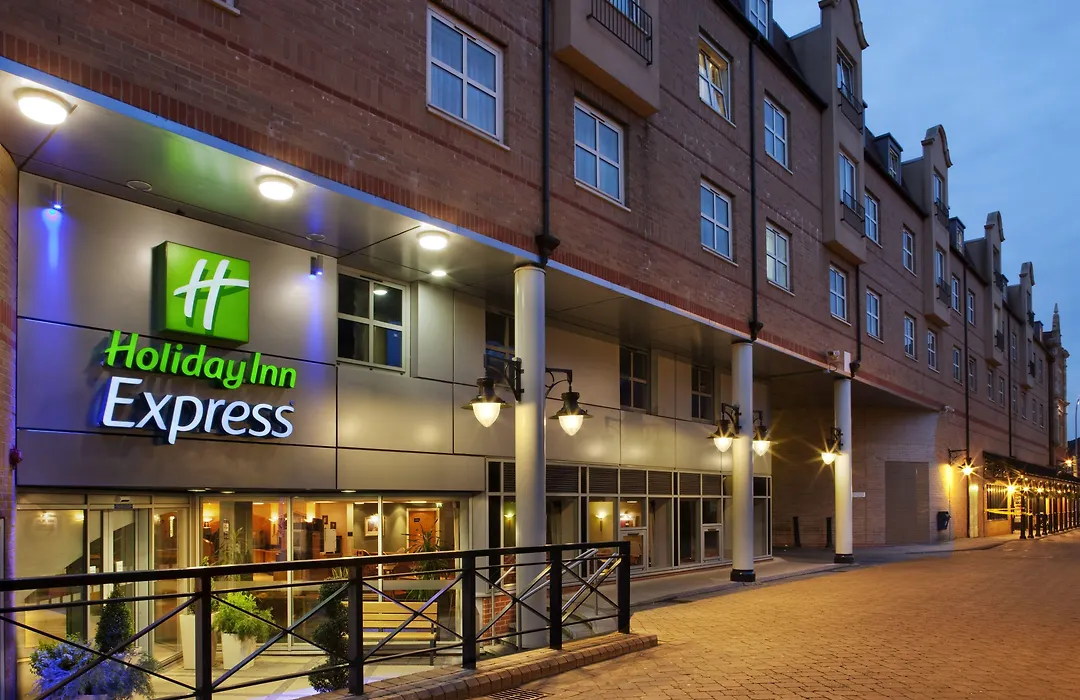 Holiday Inn Express London-Hammersmith By Ihg-1