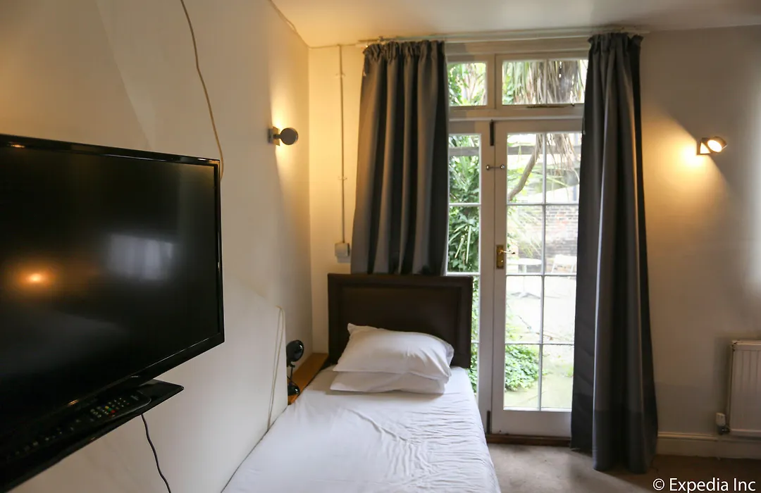 Swinton Hotel-1