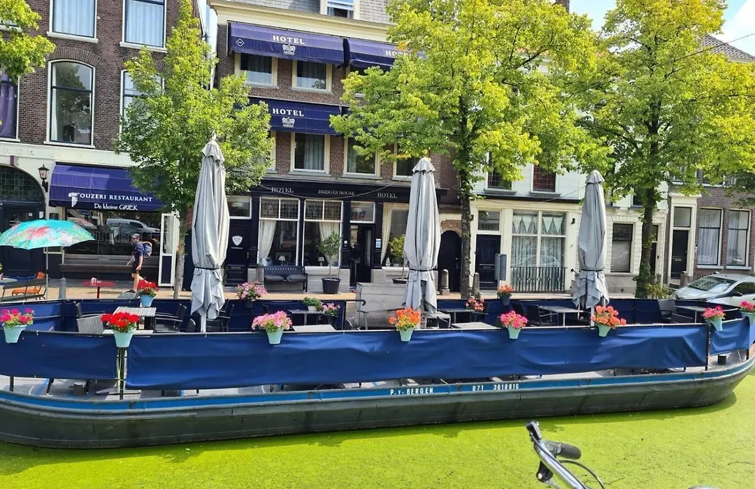 Hotel Bridges House Delft-1