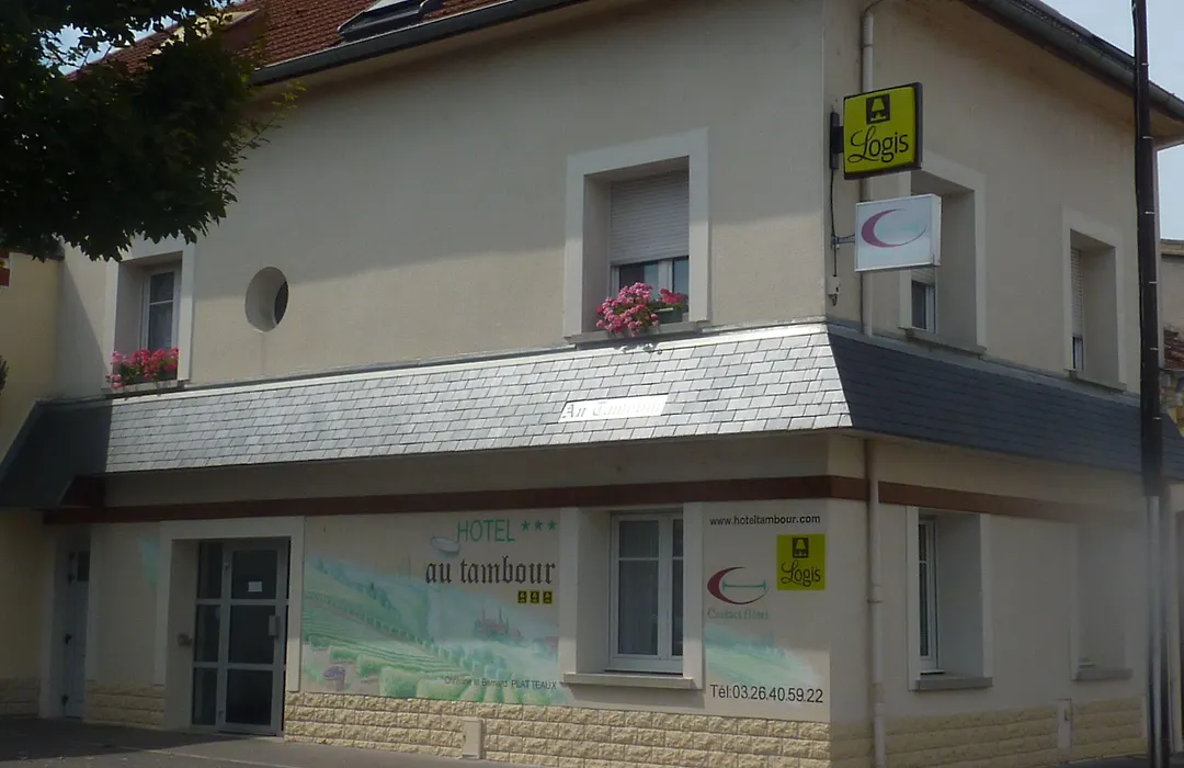 Logis Hotel Au Tambour-1