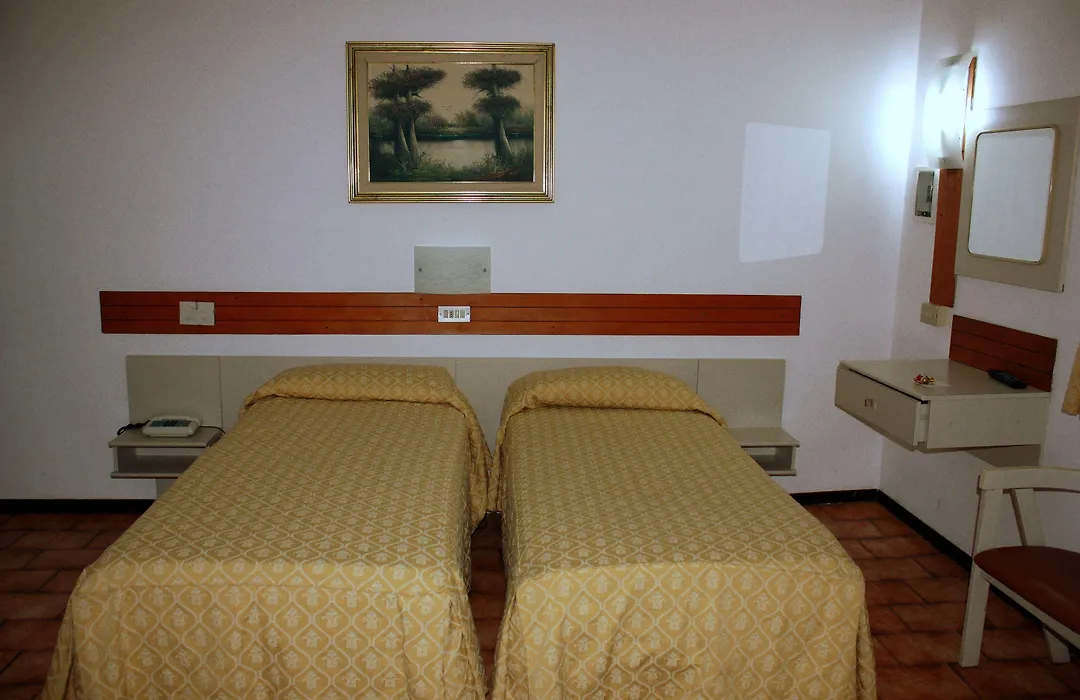 Piccolo Hotel-1
