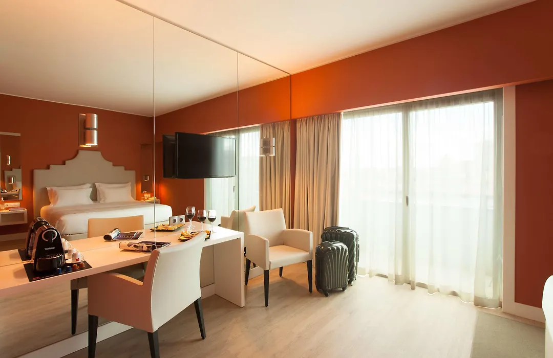 Lutecia Smart Design Hotel-1