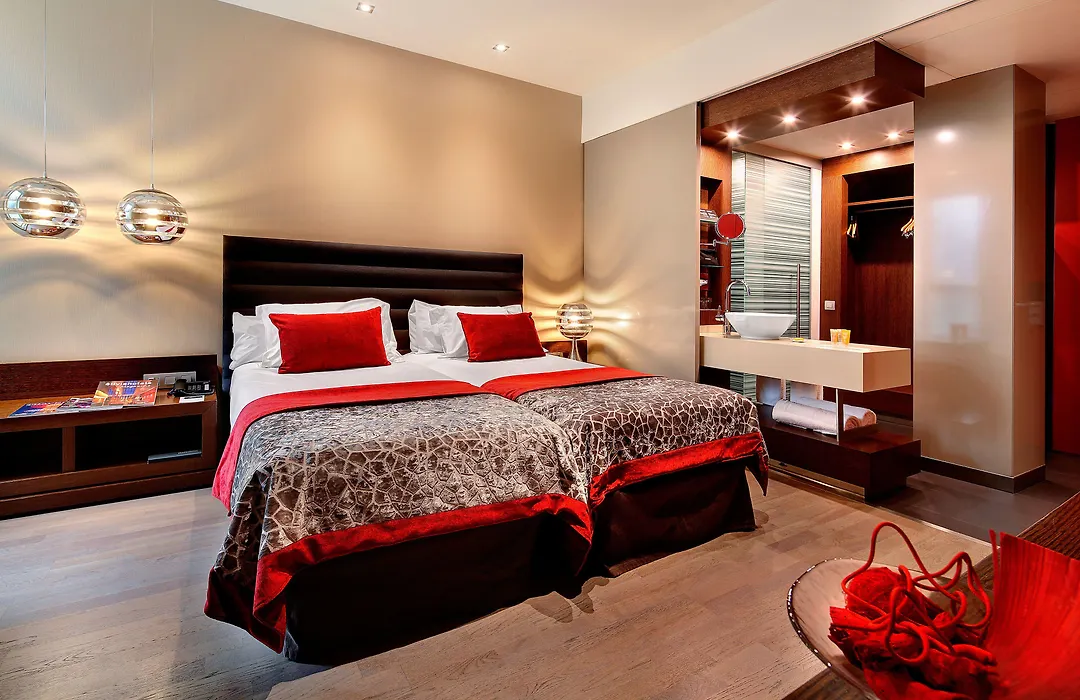 Olivia Plaza Hotel-1
