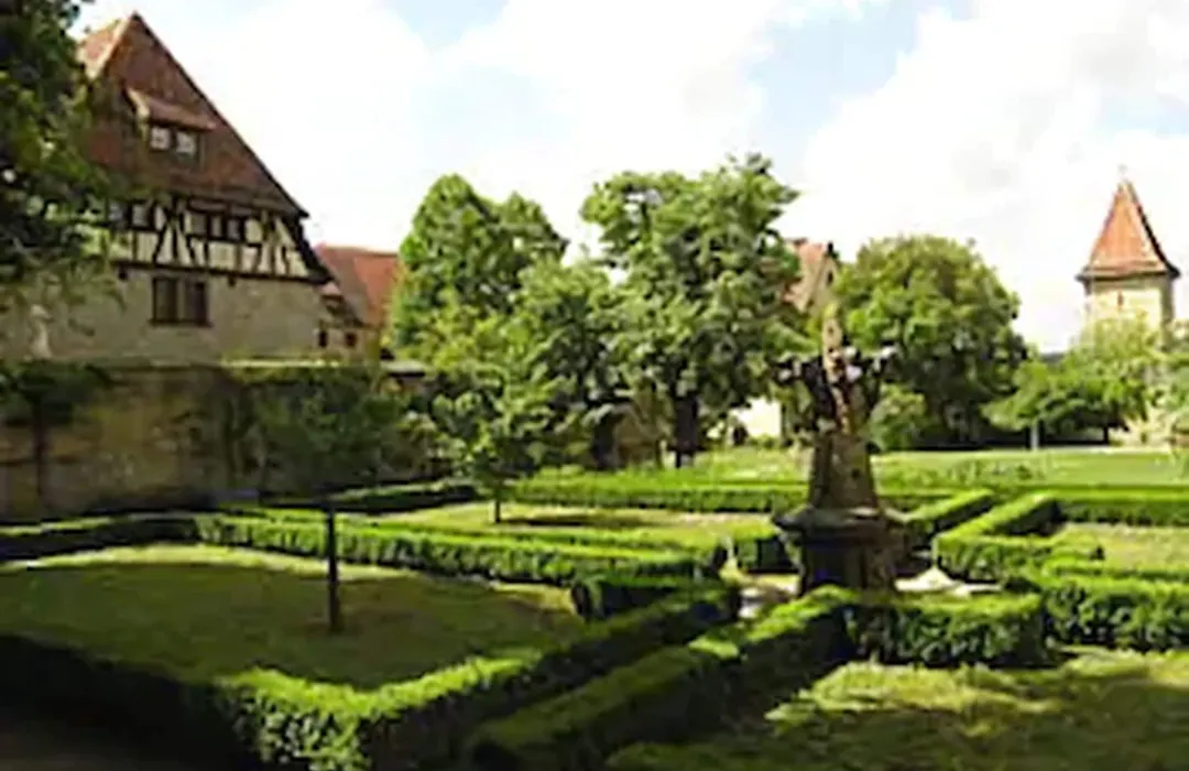 Burghotel-1