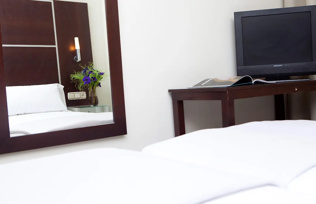 Hotel Los Girasoles By Maxi Hoteles-1