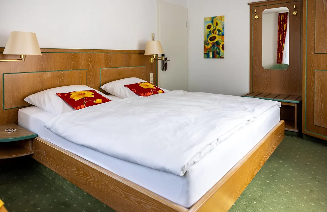 Hotel Garni Lehrertal-1