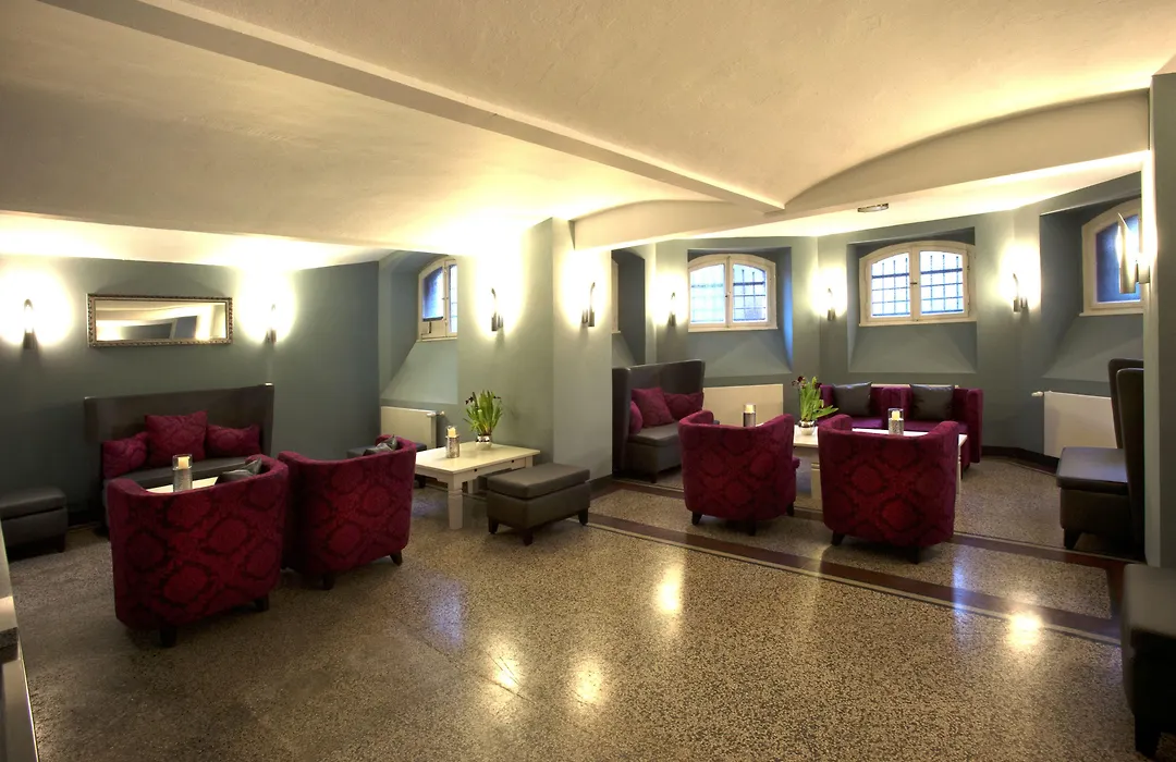 Hotel Mutterhaus Duesseldorf-1