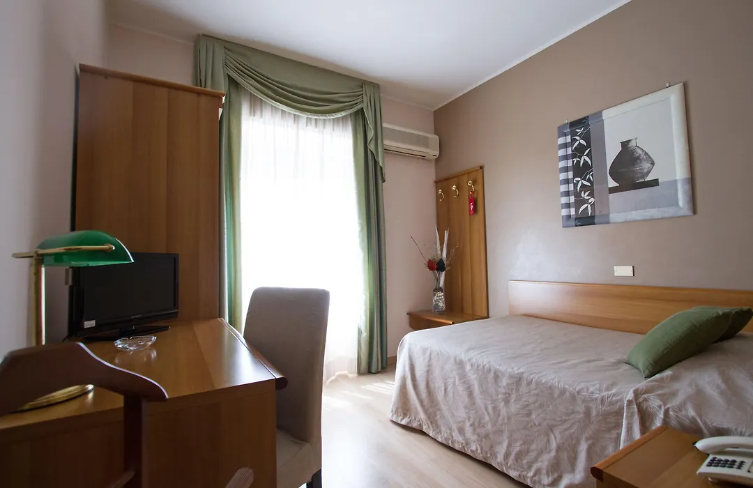 Hotel Adriano-1