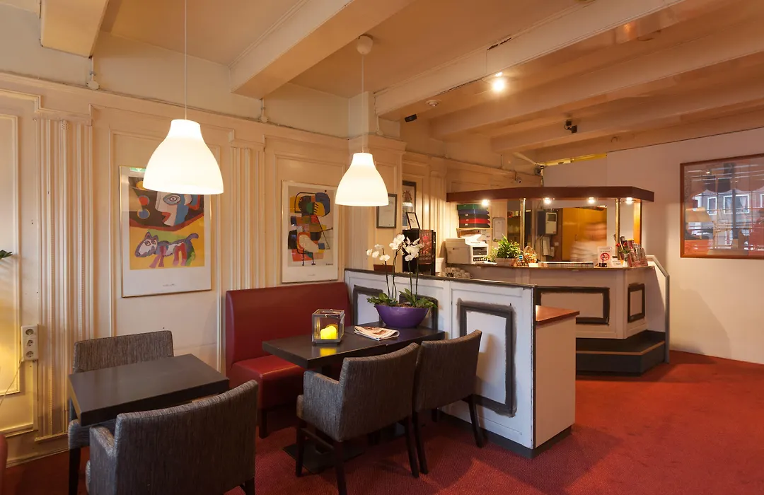 The Townhouse Hotel-1
