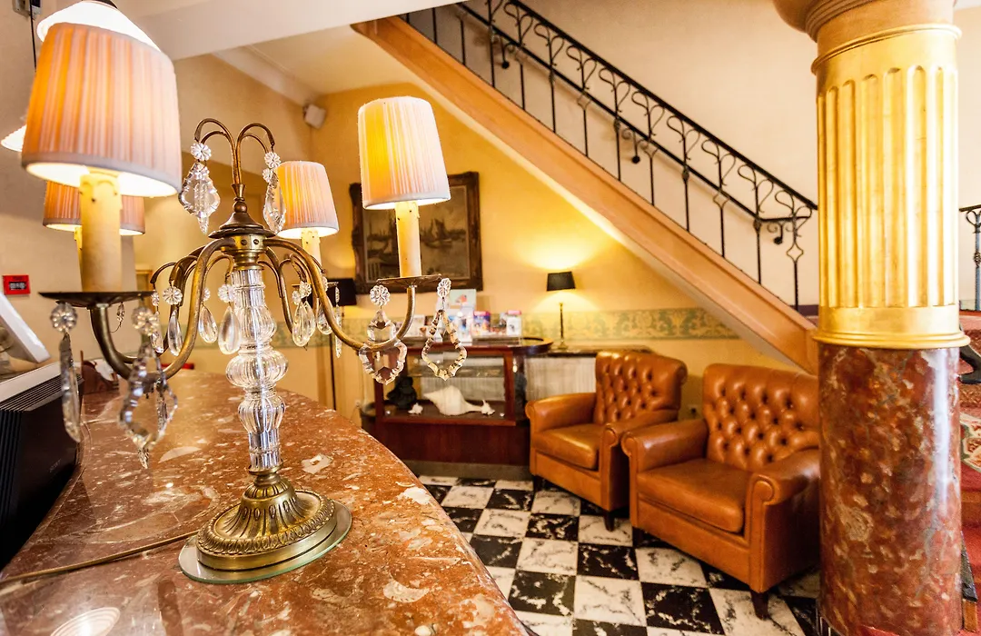Avenue Hotel By F-Hotels-1