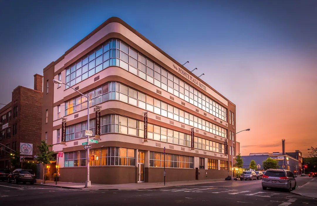 Pointe Plaza Hotel (Adults Only)-1