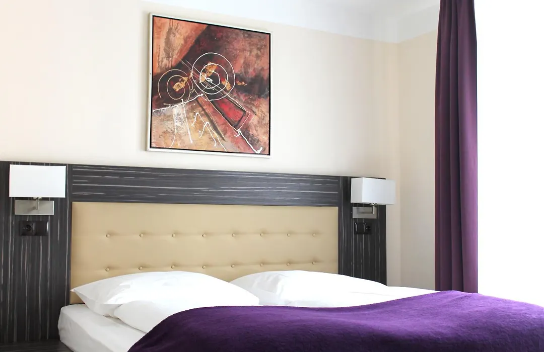 Hotel Famosa-1