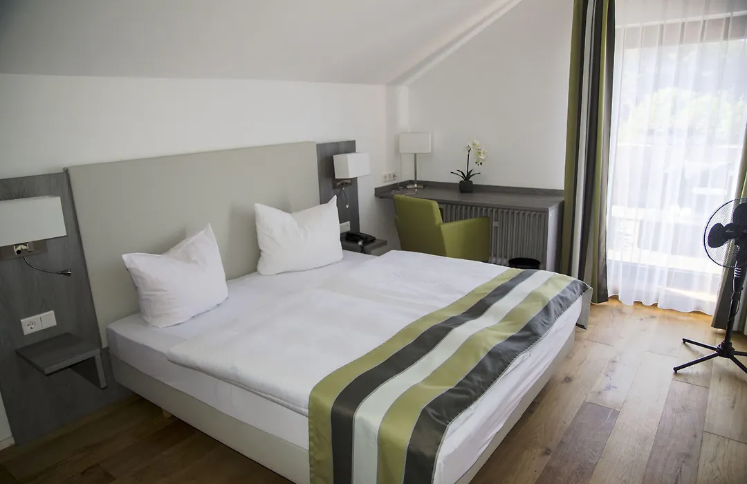Hotel Am Schloss-1