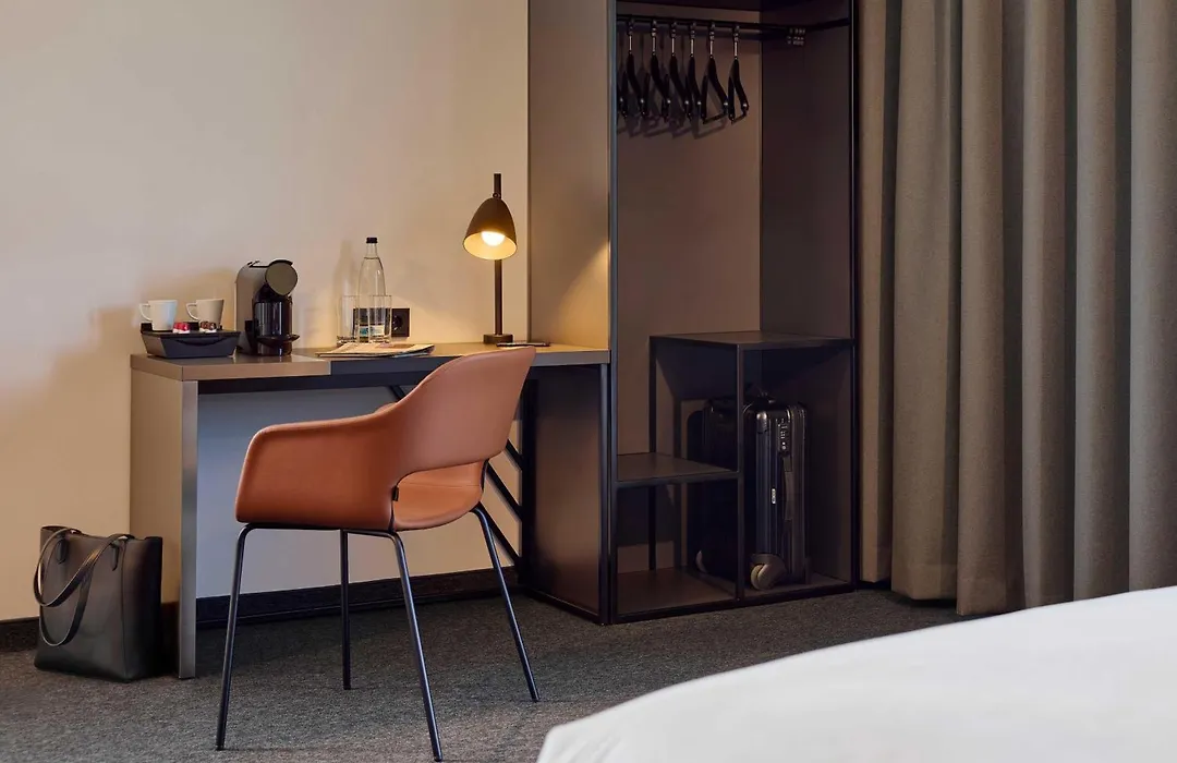 B&B Hotel Muenchen-Moosach-1