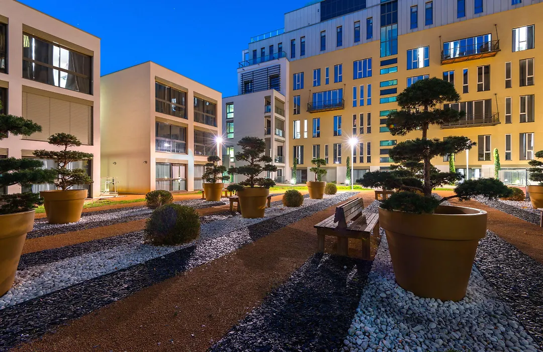 Lagrange Aparthotel Lyon Lumiere-1
