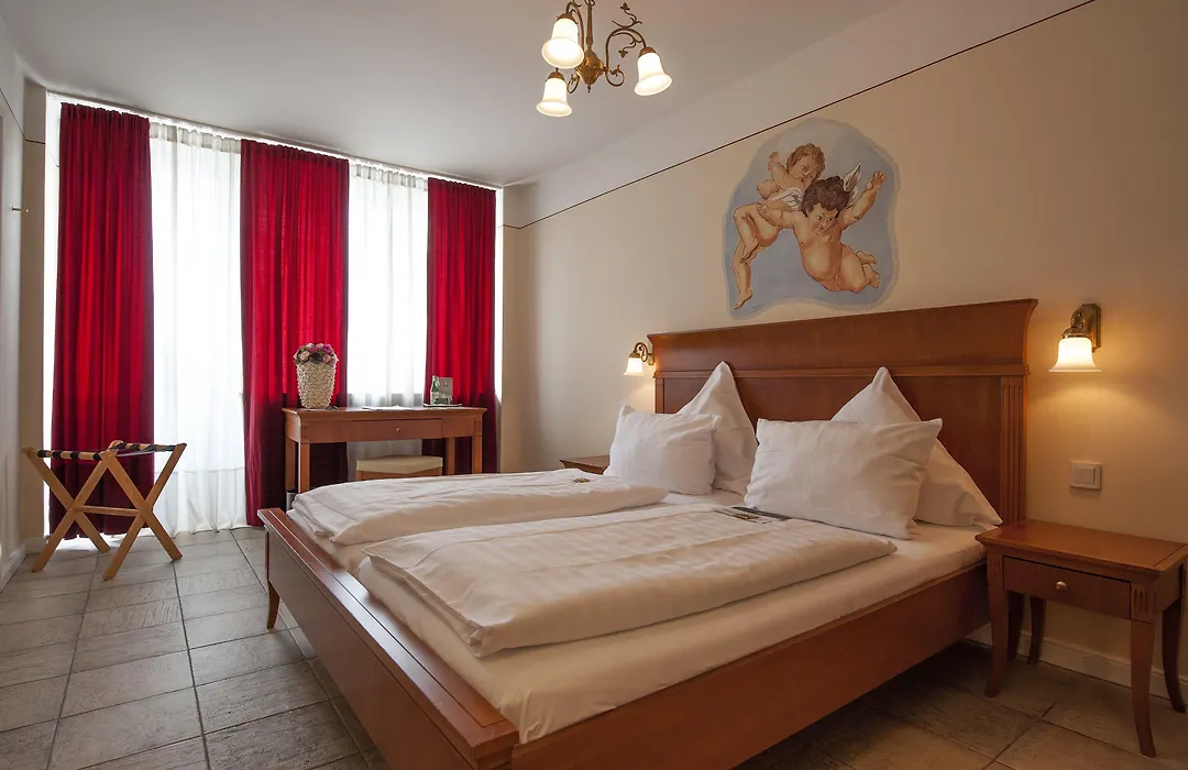 XII Apostel Albergo-1