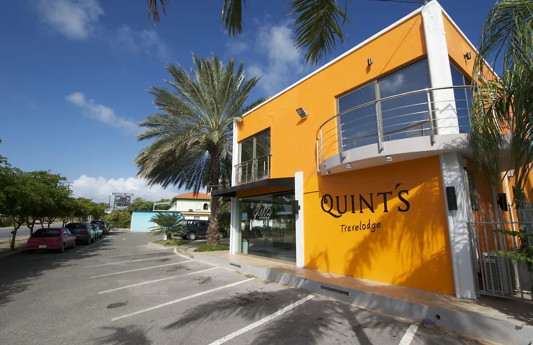 Quints Travelers Inn-1