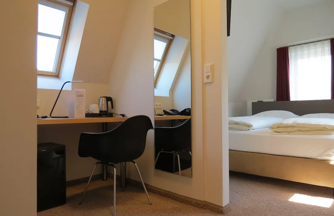 Hotel Neuthor-1