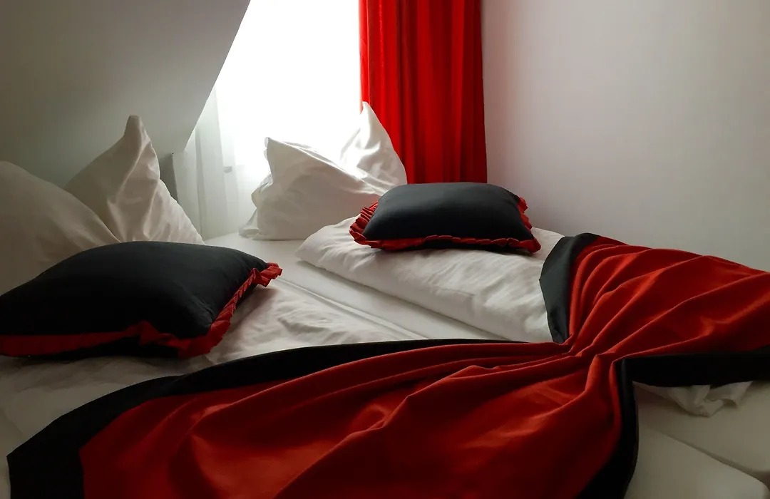 Hotel Falkenturm-1