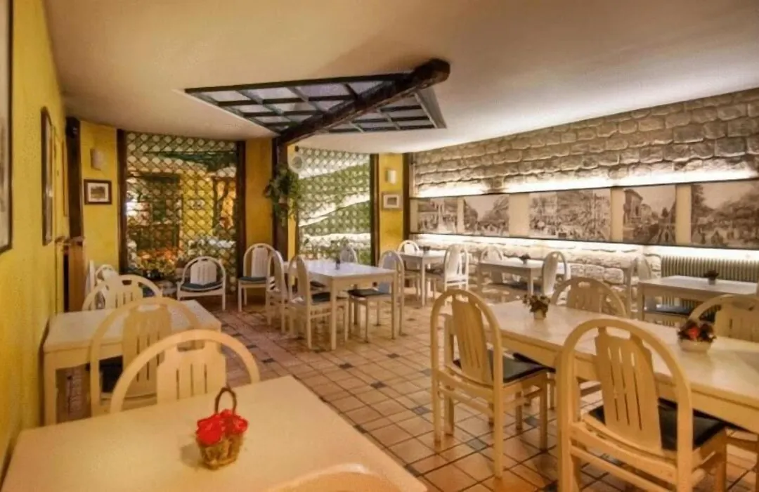 Hotel Le Faubourg Opera-1