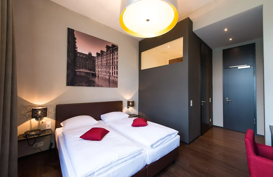 Hotel Volksschule-1