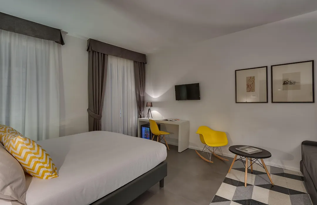 Navona Theatre Hotel-1
