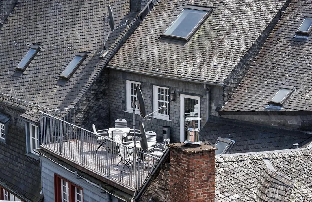 Horchem Hotel-Restaurant-Cafe-Bar-1