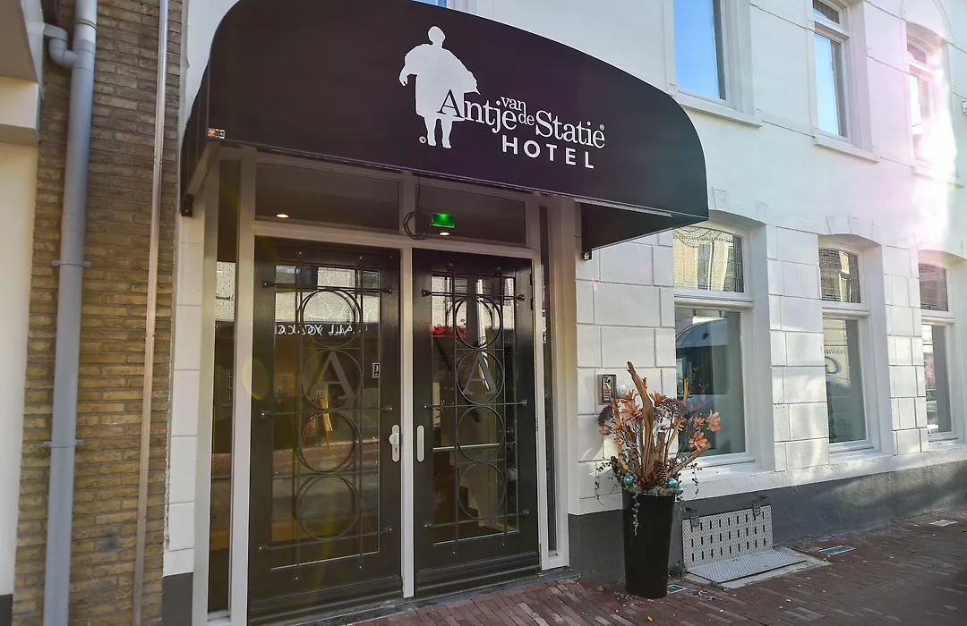Brasserie-Hotel Antje van de Statie-1