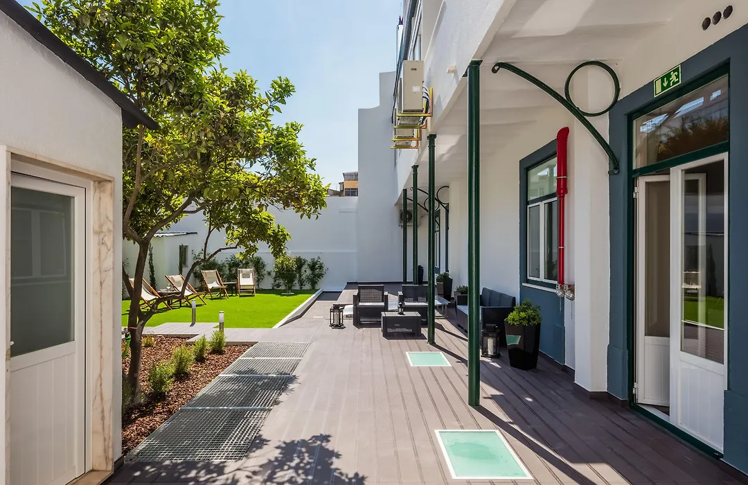 Vila Garden Guesthouse-1