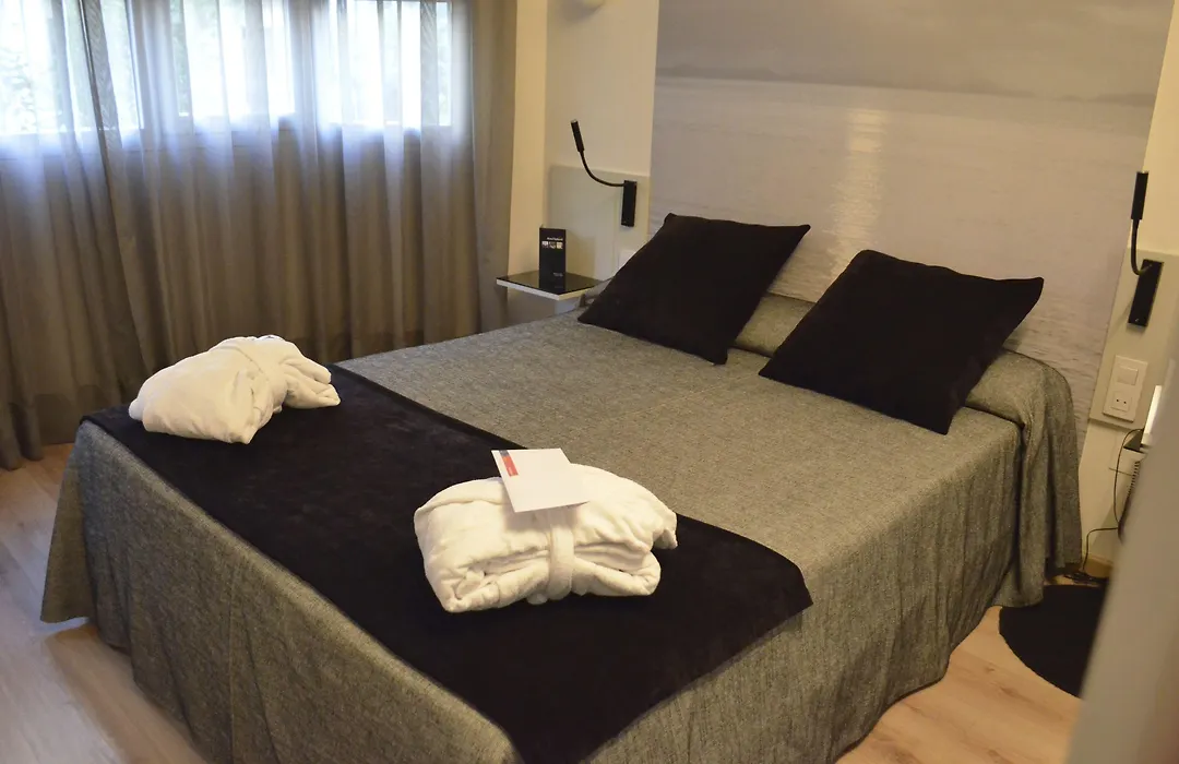 Atenea Rekord Suites Barcelona-1