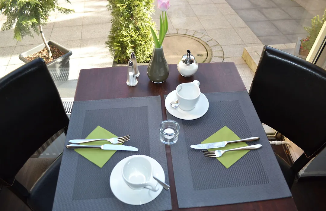 Hotel Am Rothenbaum-1