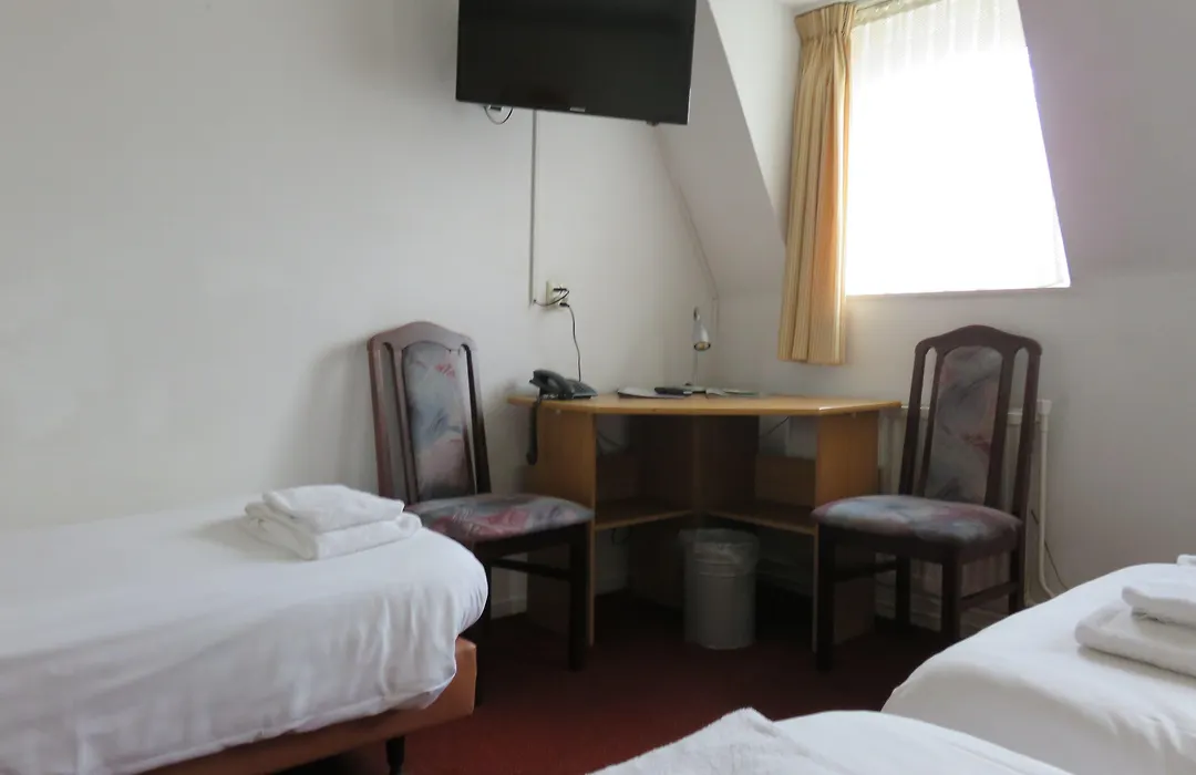 Hotel American-1